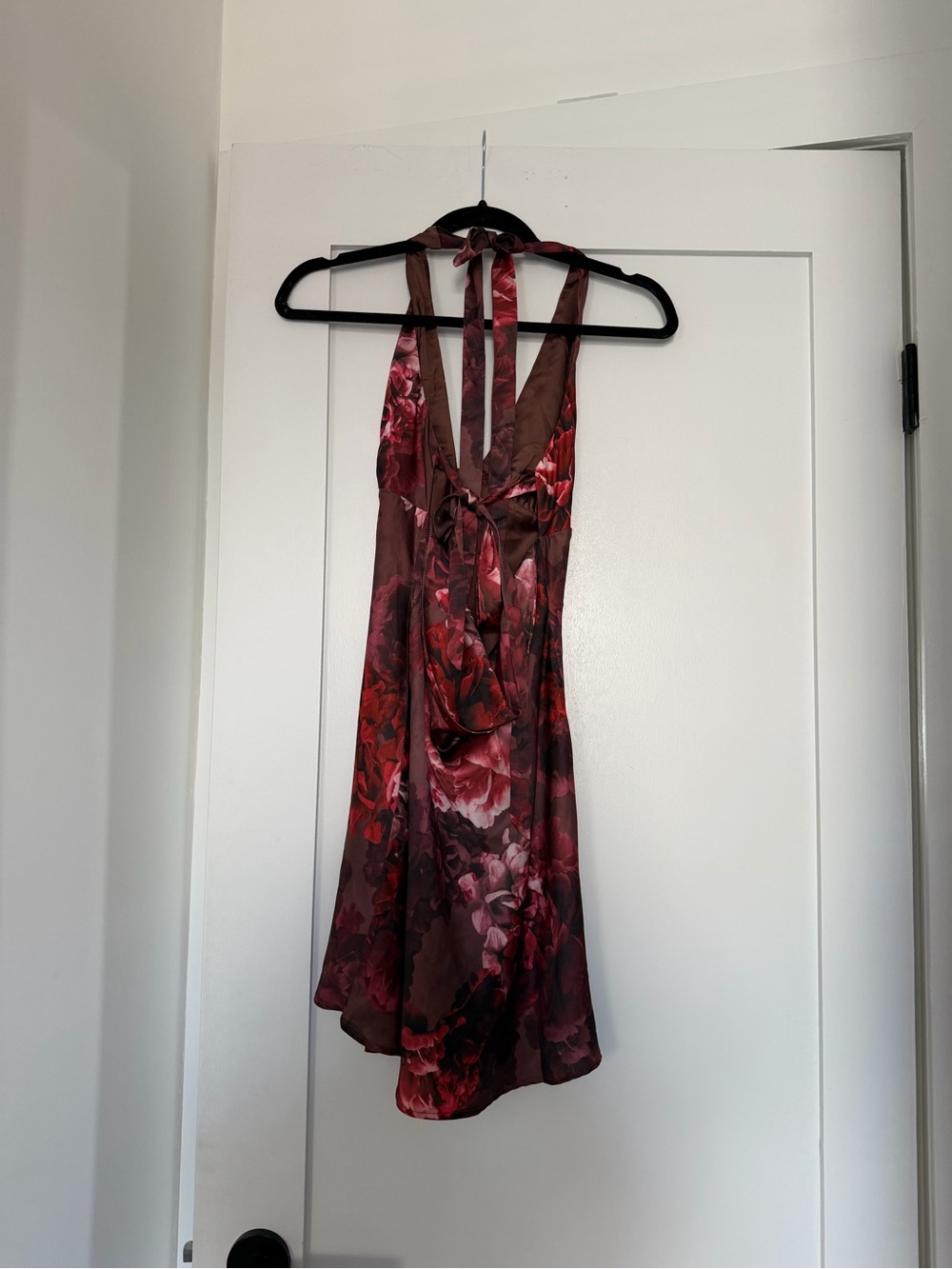 Meshki Burgundy and Red Floral Mini Dress - Picture 2 of 5